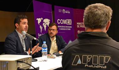 Diálogo para potenciar el desarrollo exportador