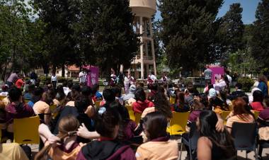 VILLA MERCEDES: color y sabor en el primer día de JPA 