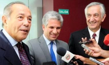 Las miserias políticas del 1 de abril de la oposición .El cinismo de Poggi ,  Adolfo sin brújula y ambos, sin memoria.