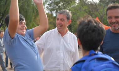 Gato Fernández: encuentro familiar esperando las Pascuas