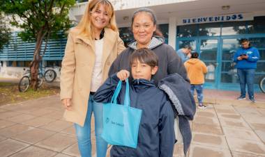 SAN FRANCISCO: entregaron más de 300 tablets