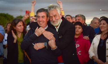 “En mi gobierno vamos a seguir pavimentando”