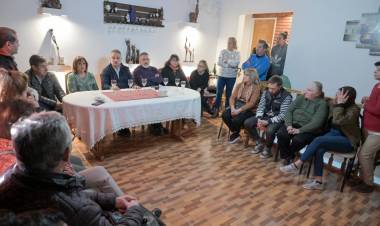 EL BARRIO “EL LINCE” JUNTO A LOS PRECANDIDATOS DEL PJ