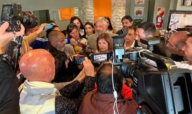 ROBARON Y GOLEPARON A QUIENES ESCRACHARON A BULLRICH