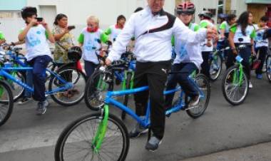 Poggi sigue en caída libre .Lo rechaza el 69 por ciento y la imagen negativa tiene un punto más.Los factores de semejante fracaso.