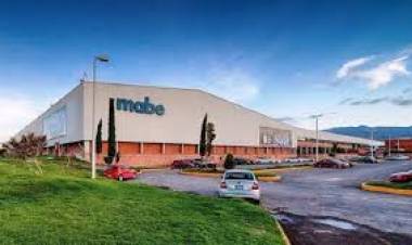 Mientras el Gobierno reparte TUBI, MABE suspende empleados y él Gobierno no hace nada por la industria .Las prioridades patas para arriba.