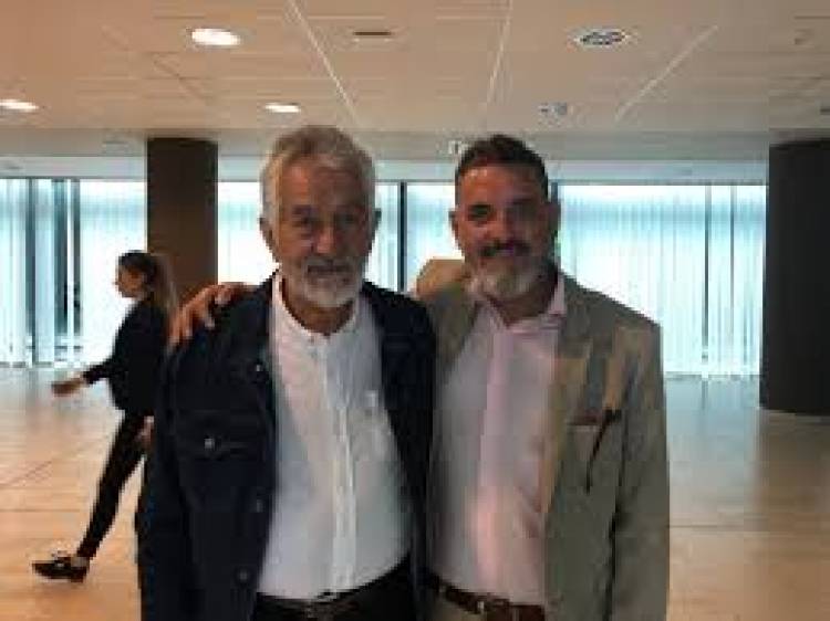 Alberto con Ferraresi en La Toma por viviendas .Pipí ALI y un escenario político increíble.