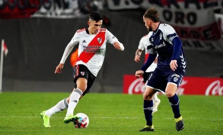 FÚTBOL: el debut de “El Cacique” Solari en River Plate