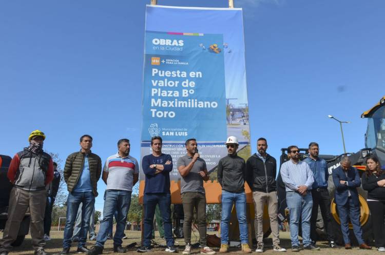 Tamayo y una nueva obra en el barrio Maximiliano Toro