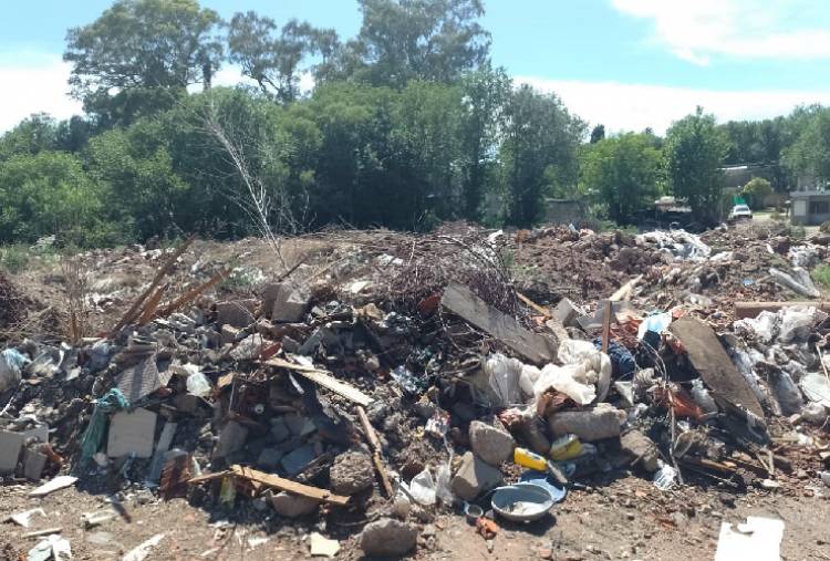 JUANA KOSLAY: el Gobierno clausuró un basural clandestino