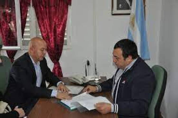 Toti Videla y el sueño de Vallone y Poder, de ser Intendente de San Luis.Casi como un karma.Ambos lo podrían votar