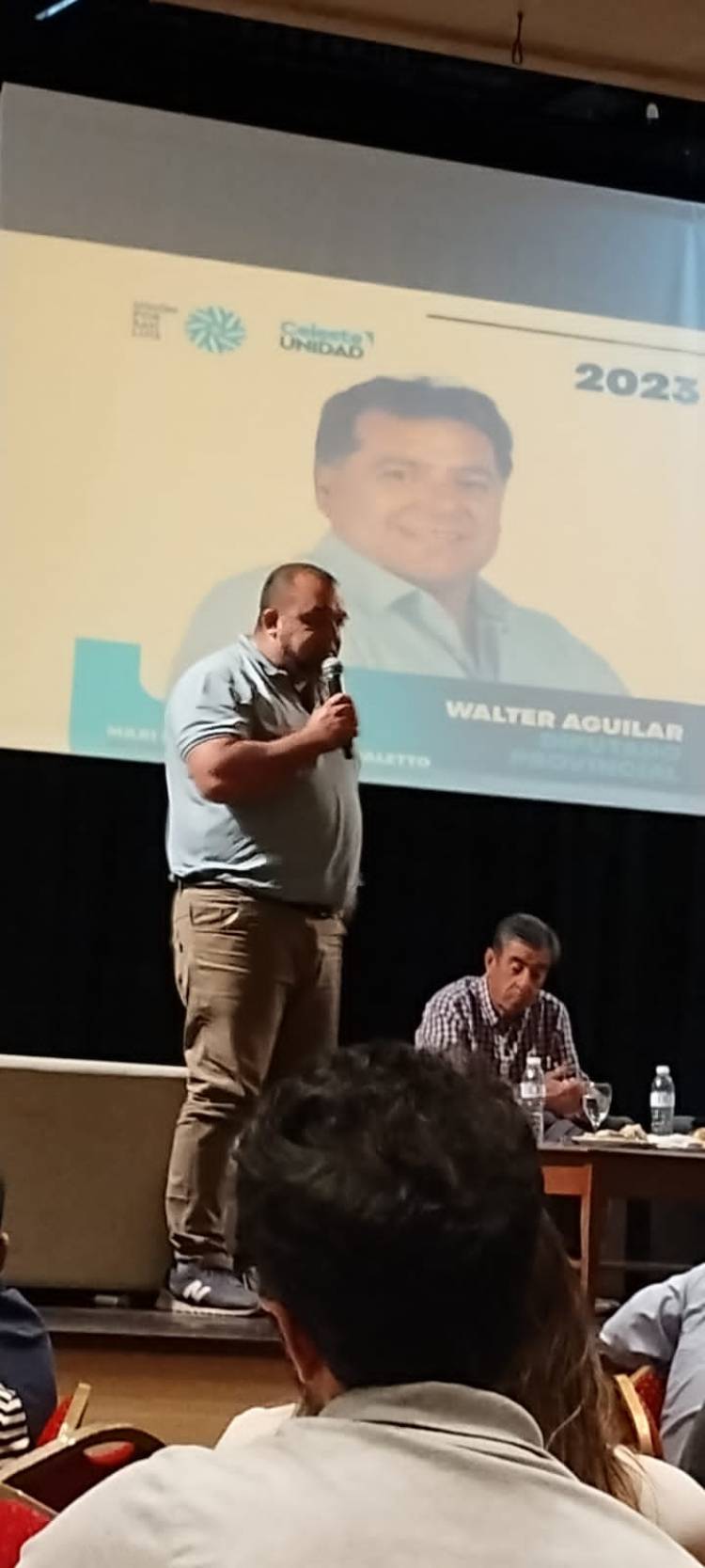 UNITE PJ Organizado: profesionales,supervisores y empresarios  con el Gato . Aguilar sabe sumar .