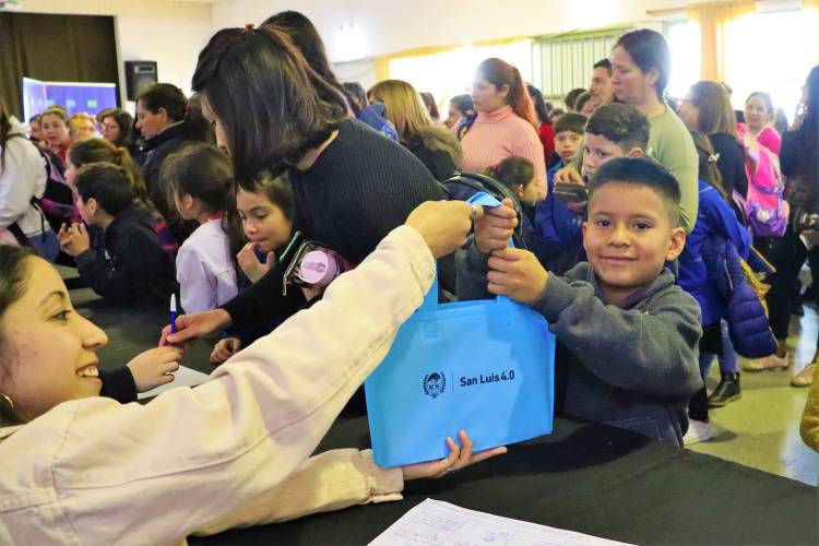 Inclusión Digital: 57.680 dispositivos entregados