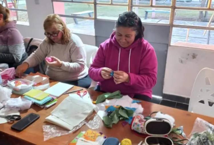 QUINES: “Taller de costura” en la Casa Cultural 