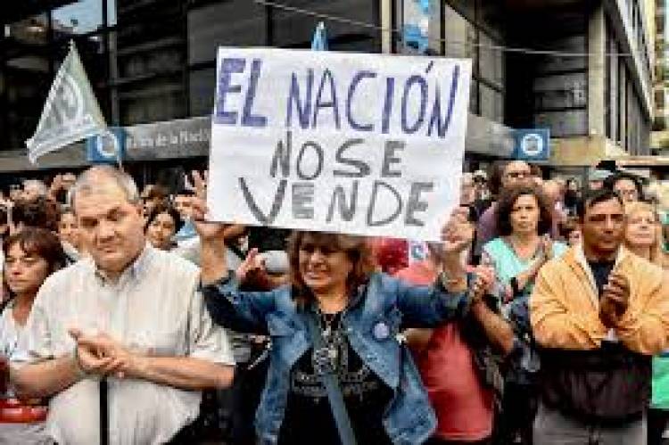 Que quiere privatizar MILEI ahora con la nueva Ley Ómnibus El Banco Nación está incluido.En San Luis , dejaría a la mitad de sus empleados a pesar de que dan ganancias 