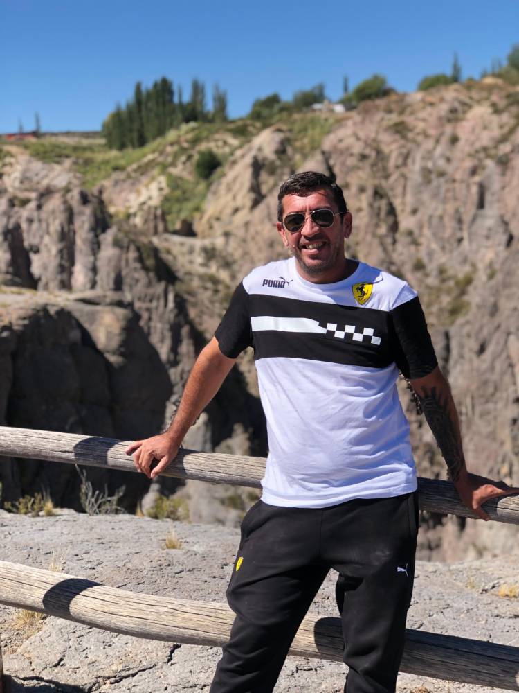 Lorenzetti irá con los Libertarios y llevarán lista completa .Bombazo político 