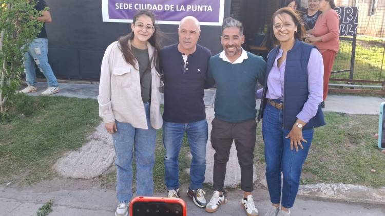 El creador serial de ñoquis Abdala, acompaña a Becerra en su campaña..Increíble .Le hace campaña a quien lo expulsó por inmoral .