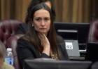 Perano sinceró el presupuesto 2025"tiene pocas obras y le dió letra a la oposición......para La Punta ni una. Ayala dice que ella y Olivero son ciegos por la comodidad de la PYME familiar de 10 palos por mes