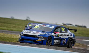 Pezzini sigue en el TCR Sudamérica