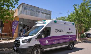 La Provincia entregó ambulancias en 4 localidades