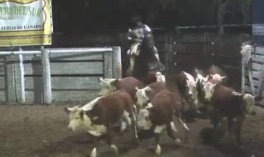 El último remate de abril duró hasta la medianoche