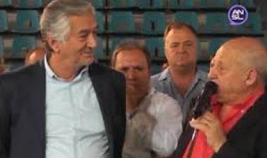 Merlo,un jubilado VIP que pretende cambiar lo que nunca cambió él en 30 años . Su historia de arrodillamiento que pretende cambiar con los que lo insultaban . Increíble 