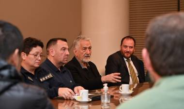 El gobernador se reunió con supermercadistas