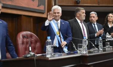 Poggi dijo que con la rinoscopía a sus funcionarios, bajará la demanda de droga .Lo habrá dicho en serio?? Es un escándalo sin precedentes 