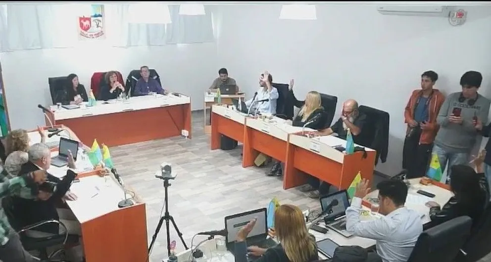 Merlo : El Concejo le dijo NO,  a modificar las Sierras por unanimidad en Los Nogales. El Oficialismo tuvo lógica,  ante una encrucijada política .