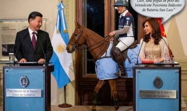 Cristina y un obsequio al Presidente Chino de una yegua de Polo de Ballester que cambió la historia en 2014 .