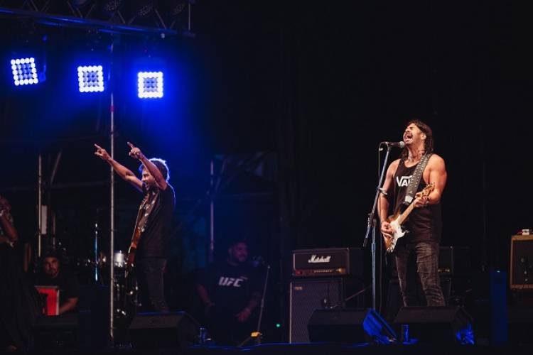 LA MANCHA DE ROLANDO, ERUCA SATIVA Y LA VELA PUERCA SACUDIERON LA TERCERA NOCHE DE ROCK EN LA CASA