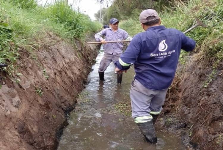 Continúa la limpieza de canales en el norte provincial