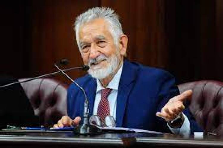 Alberto y un 1 de abril que le da la razòn siempre