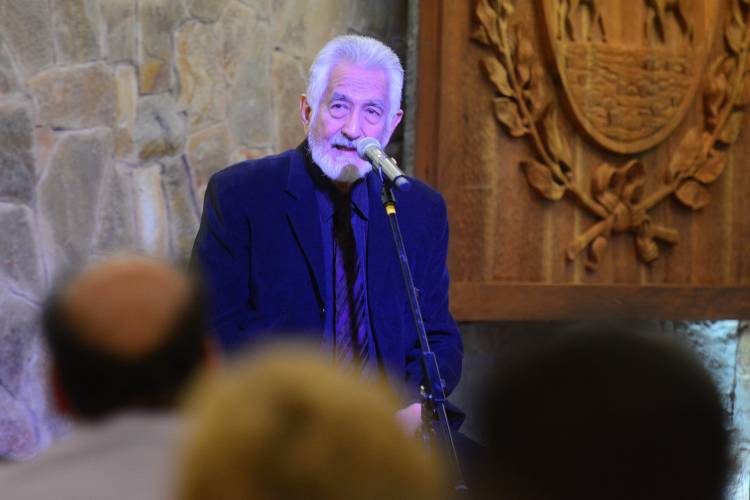 Alberto: “El escudo está en la historia de San Luis”