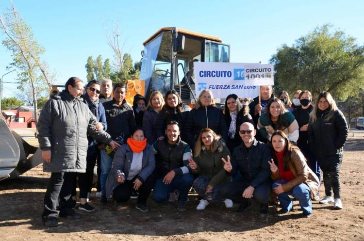 Tamayo lleva el asfalto a más barrios de la ciudad