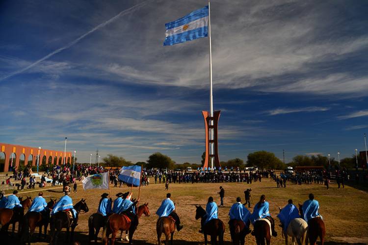 Habrá Jura en el Monumento a la Bandera este 20 de Junio
