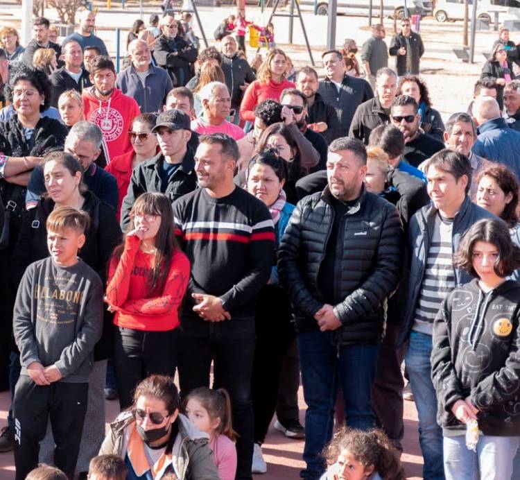 Barrio Eva Perón: vecinos pidieron, Tamayo cumplió