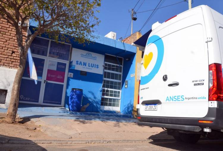 La unidad móvil de ANSES recorre la ciudad capital