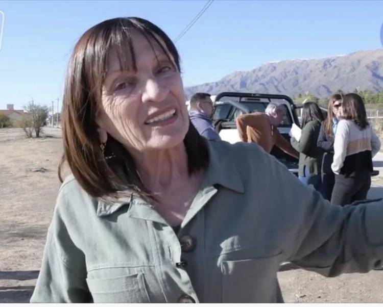 Merlo y él gas que abarcará más barrios. Gloria Petrino y una realidad  de gestiones que son realidad 
