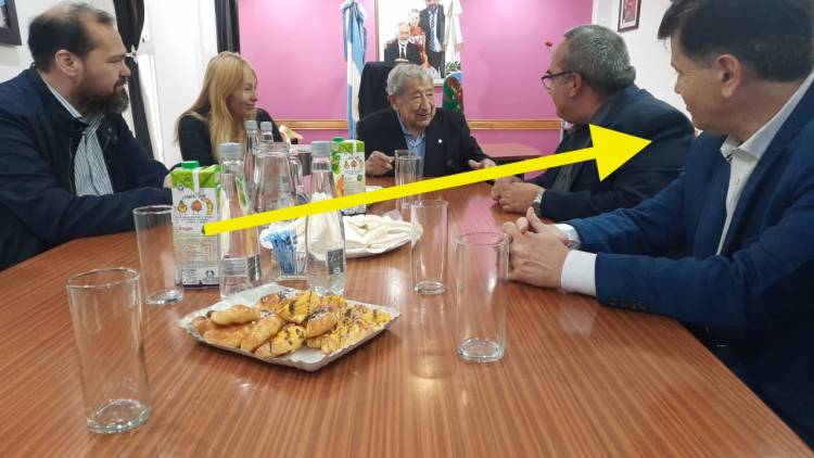 Reaparición política de Eduardo Monez Ruiz  con Britos 