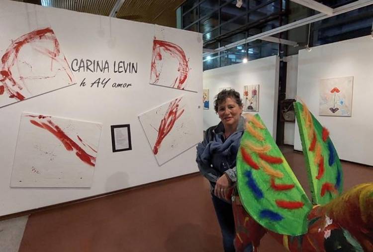 Carina Levin expone la muestra  “h AY Amor” en la UNSL 