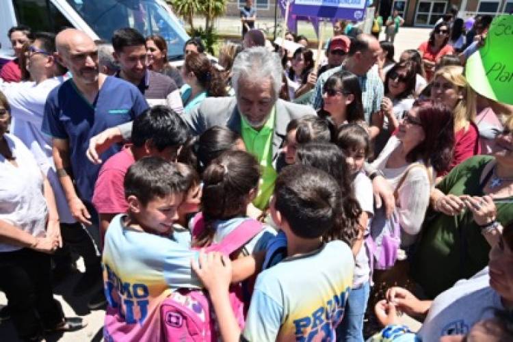 Santa Rosa con convivencia política :Alberto fue recibido por Marta Ponce ((UCR) Azud y mejoras en la Salud 