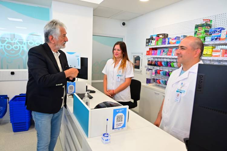 ABRIÓ SUS PUERTAS LA FARMACIA HOSPITAL CENTRAL 