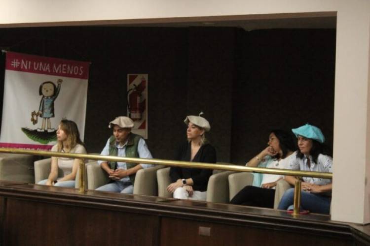 Yeny Yurchag la mujer que hizo que la oposición (estaba en contra), votara la adhesión a la Ley Nacional de Emergencia Agrupecuaria planteada por el Gobierno de San Luis 