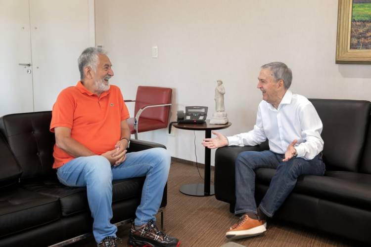 ALBERTO + SCHIARETTI = ESPACIO SIN GRIETA