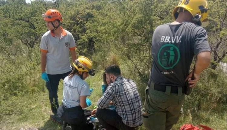 MERLO: rescataron a una parapentista