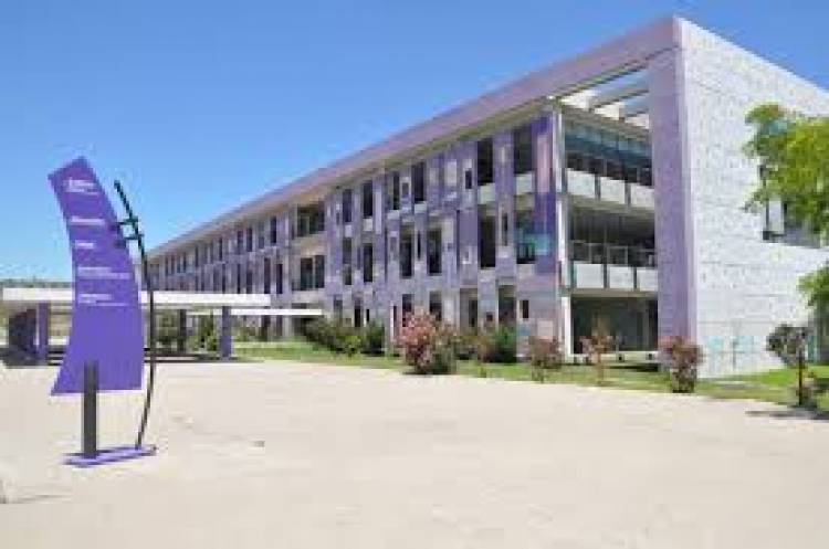 La revolución educativa que marca San Luis .0 analfabetismo y Miles de Universitarios y de oficios ,incluidos por la la ULP y la UPRO 