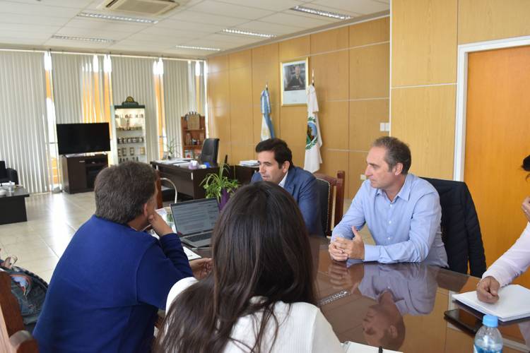 Arcelor Mittar Acindar y el parque hibrido de energía que te dra San Luis ya está en el 60 %.210 millones de dólares la inversión en Toro Negro 