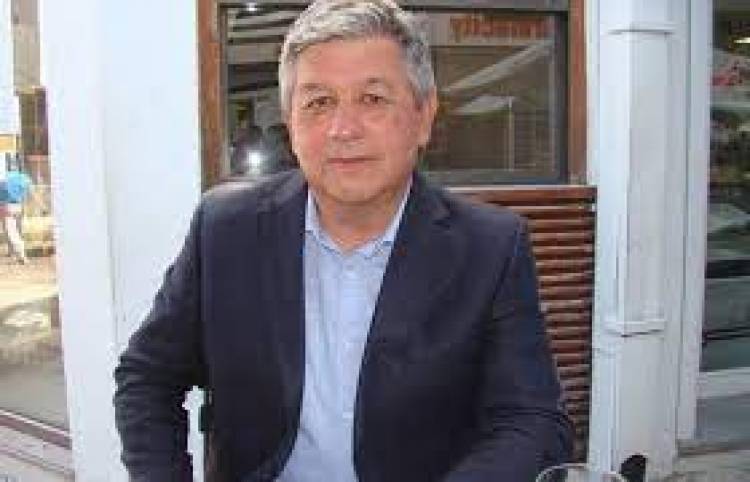 L.Guillet:Gato Fernàndez puede ganar,pero deberà pensar en liderar el peronismo luego.El Adolfismo nos resta"