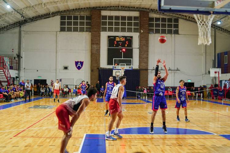 LIGA FEDERAL DE BÁSQUET: Alberdi volvió al triunfo